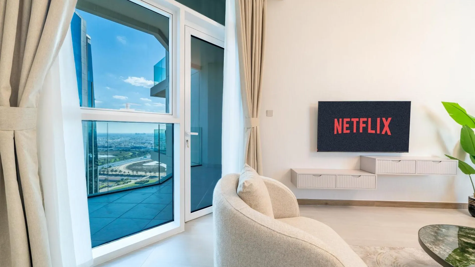 1Br Missoni Branded Home Luxury & Comfort Combined Dubai Lägenhet